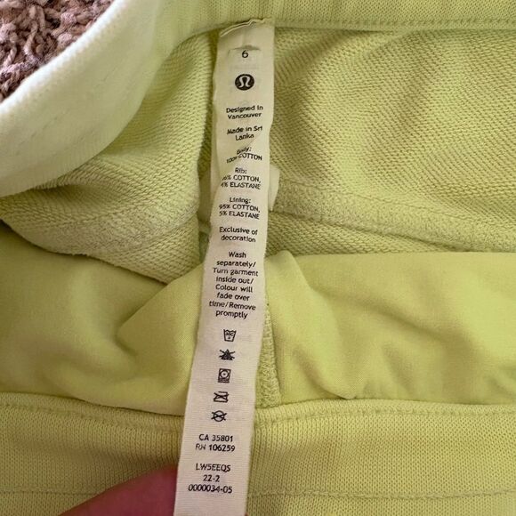 Lululemon Scuba Jogger - Picture 4 of 5